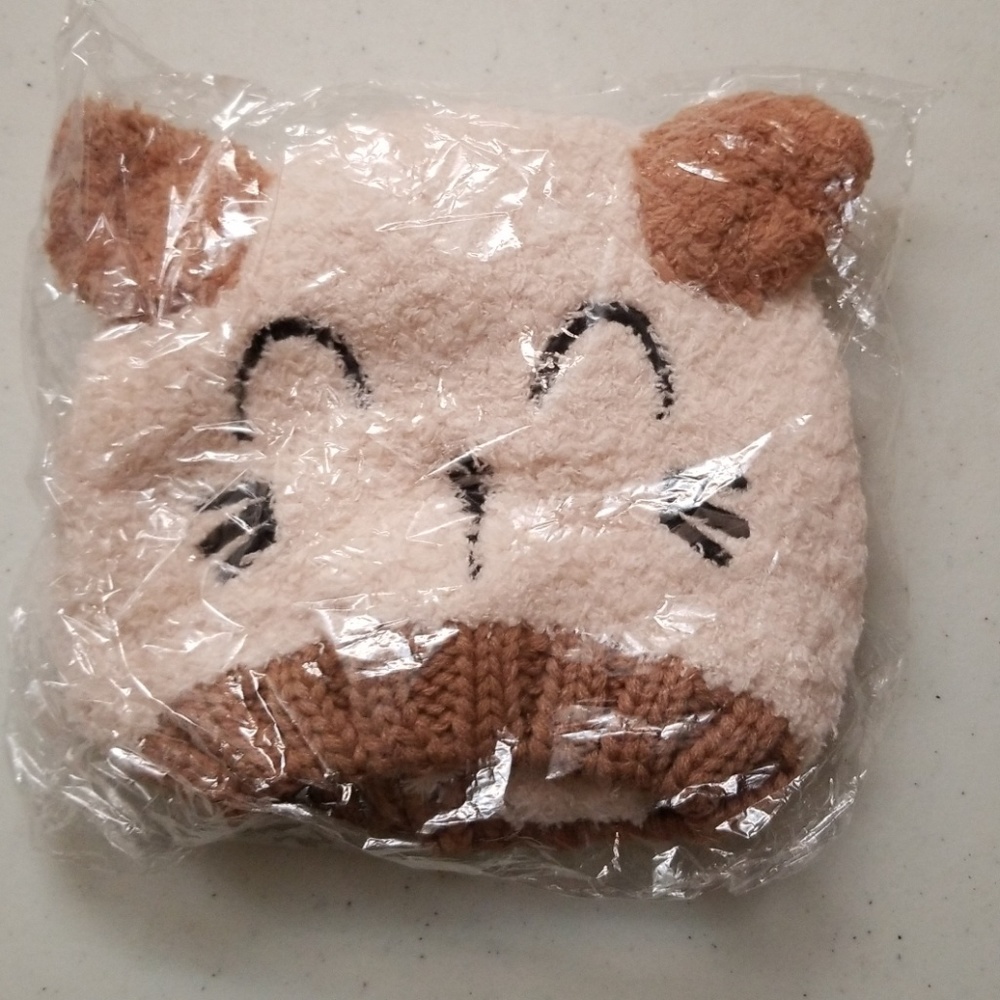 New born cat hat